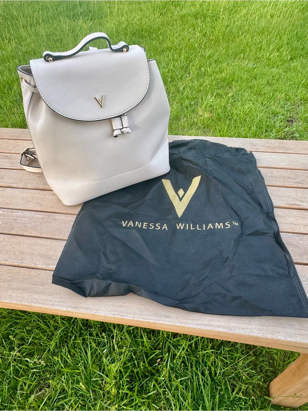 Vanessa Williams Ivory Backpack Purse w Dust Bag‎